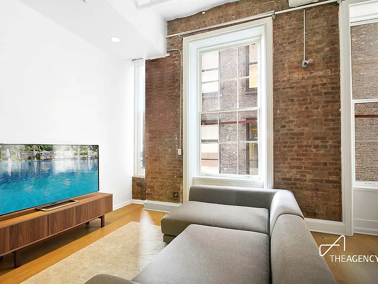 1 Bond St #2D — Photo 8