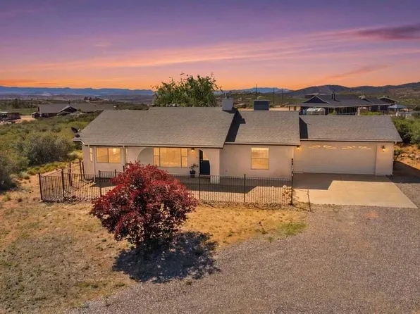 17313 E Lions Crossing Road, Dewey, AZ 86327