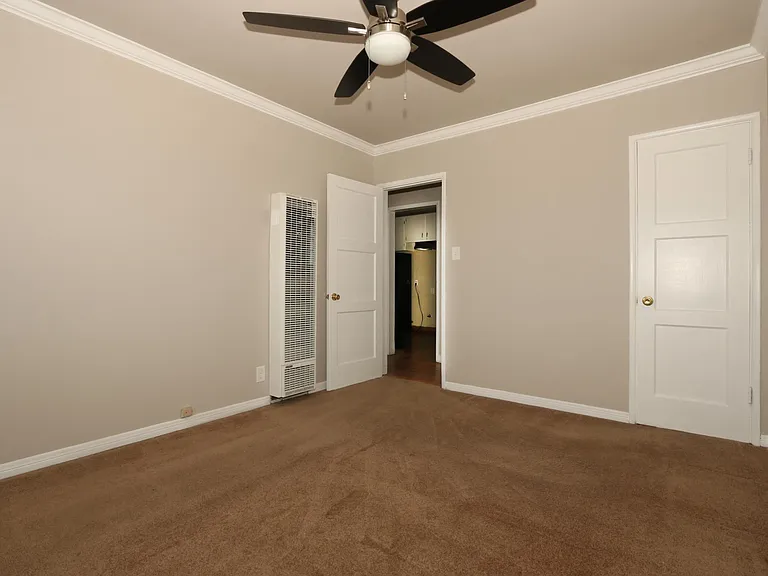 530 Howard St #D — Photo 7