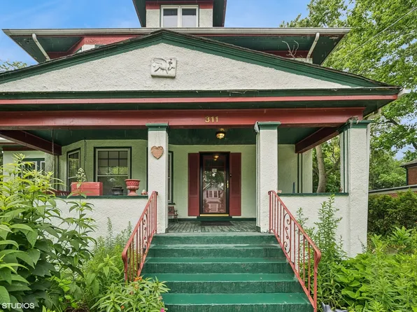311 3rd St, Wilmette, IL 60091