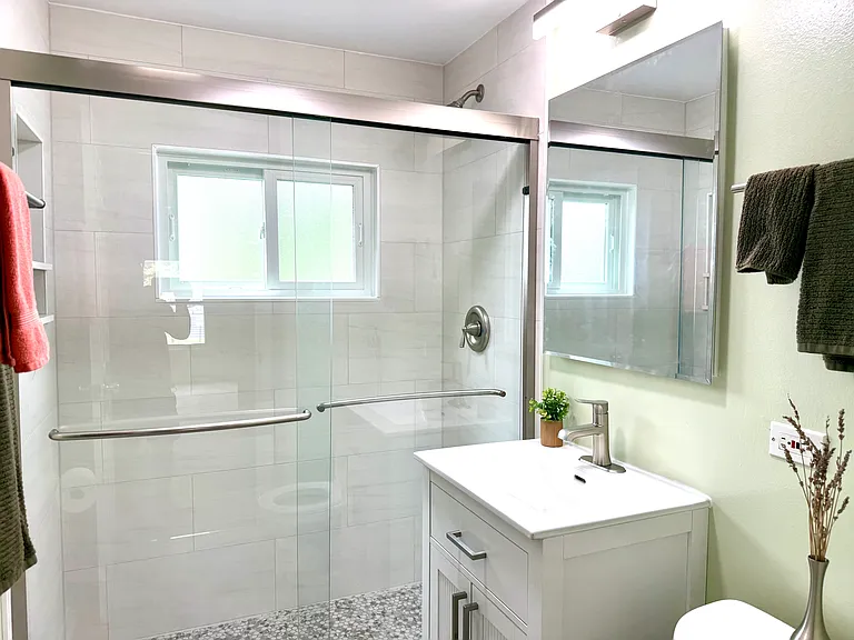 1006 N Dryden Ave — Photo 14