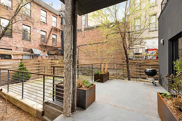 Sold by Corcoran | media 21