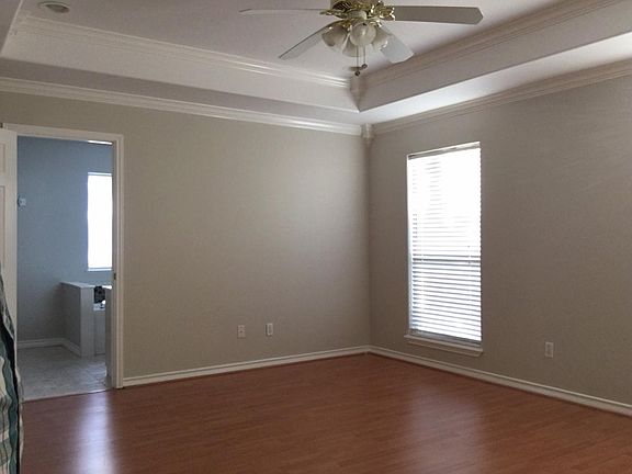4th image of 5945 Brockhampton St