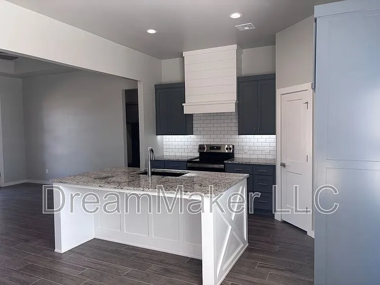 1016 Apple Blossom Way — Photo 5