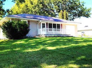 223 Wolf Ave, Readlyn, IA 50668