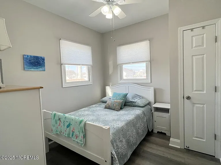 112 Albacore Dr — Photo 13