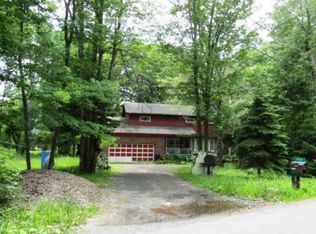 112 Sharbaugh Rd, Tobyhanna, PA 18466