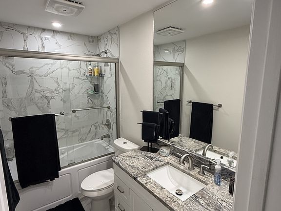 5th image of 3909 W Cleveland St APT 226