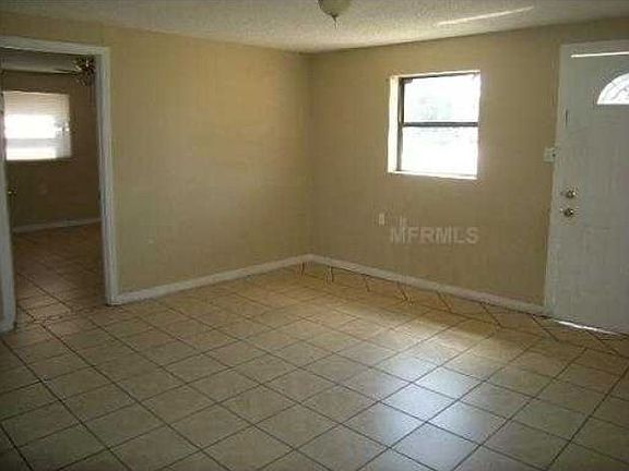 3rd image of 1309 Louisiana Ave