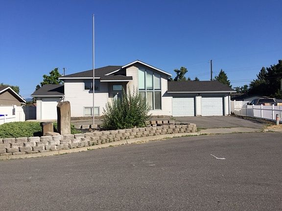 3rd image of 11822 E Railroad Ct