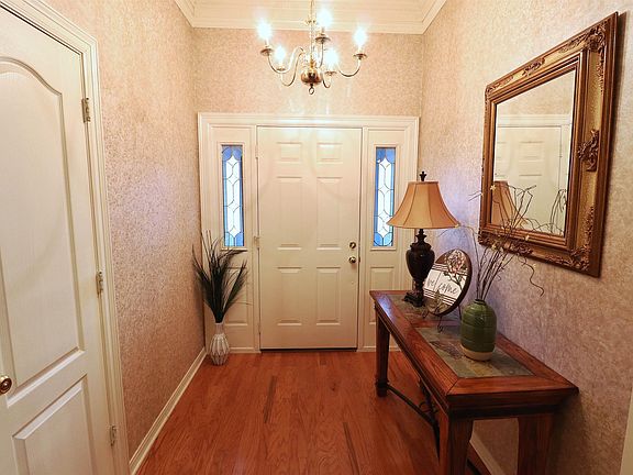 4th image of 133 Landreaux Dr