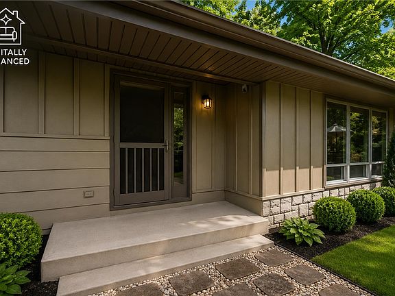 4th image of 12 Harlow Dr