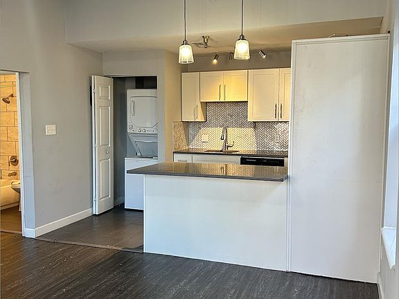 2nd image of 4503 McPherson Ave APT 303