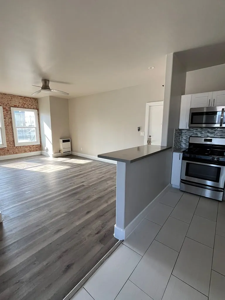 1 bed, 628 sqft, $1,850 — Photo 2
