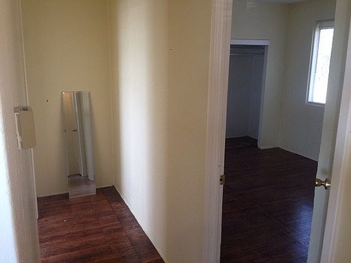 4th image of 2151-53 Drescher St