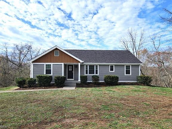 2nd image of 641 Warren Chapel Rd