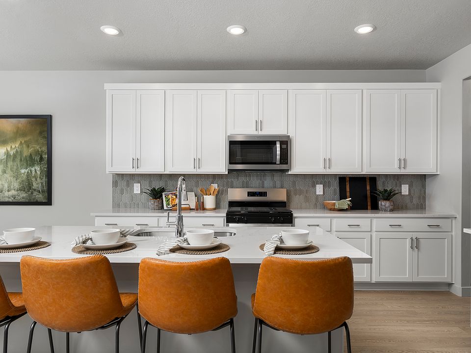 SLC_Willow_ 2412_Kitchen_C_903-N-200-E-Santaquin-UT.jpg