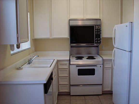 5th image of 778 Sapphire St APT 3