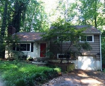 2nd image of 3178 Towerview Dr NE