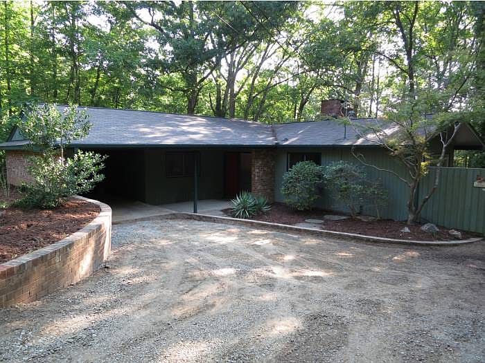 620 Shady Lawn Rd.