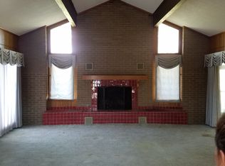 1913 S Cherry St, Stuttgart, AR 72160