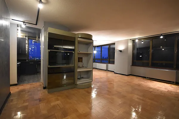 Rented by Luxury Habitat | media 44