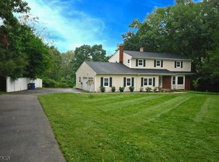 608 Plymouth Ct, Branchburg Twp., NJ 08876