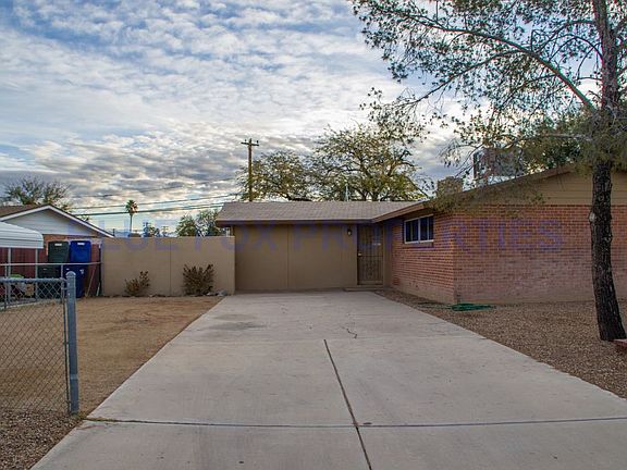 2nd image of 2432 N Jordan Dr