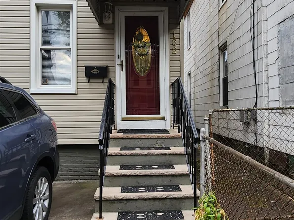 162 Delaware Ave, Jersey City, NJ 07306