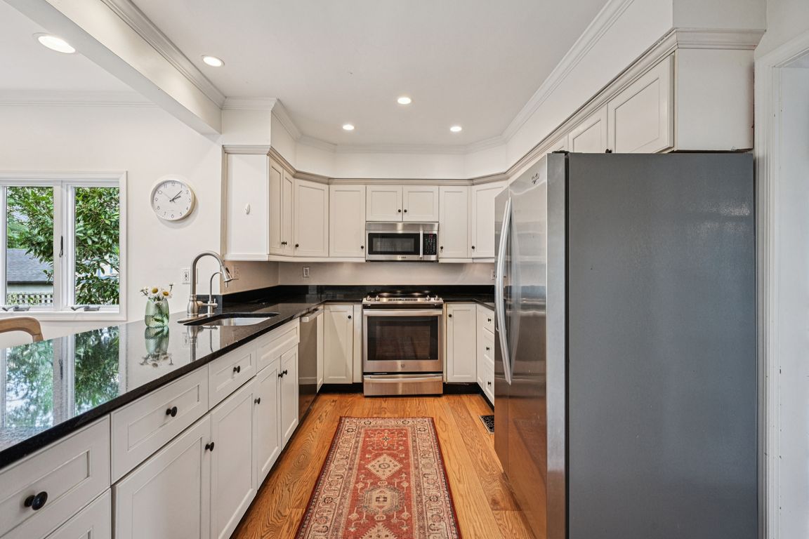 Hillside Rd-S2207-023.jpg