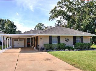 76 Bailey St, Harahan, LA 70123