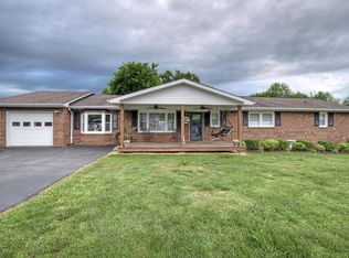 129 Bishop Cir, Elizabethton, TN 37643