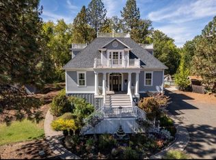 19599 Highway 62, Shady Cove, OR 97539
