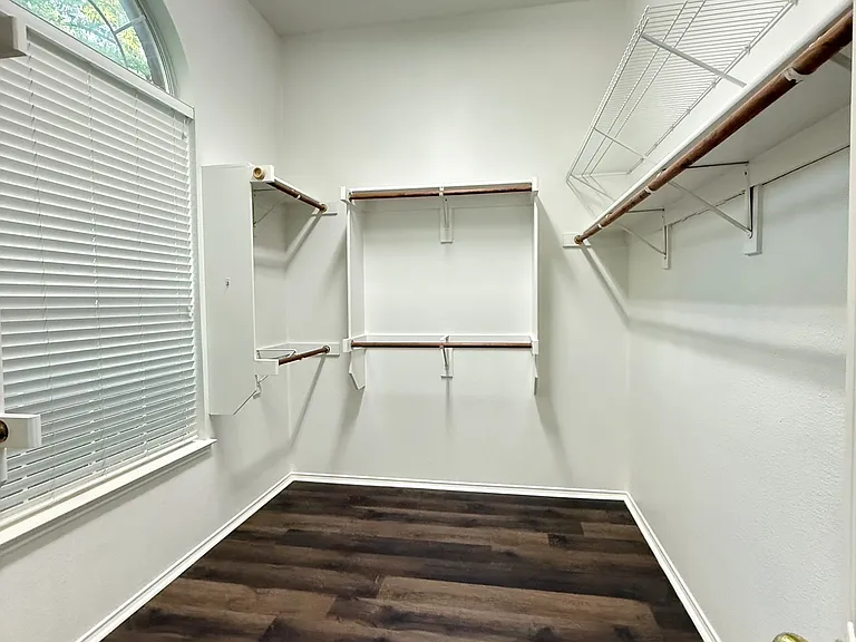 7172 Saint Augustine Dr — Photo 13