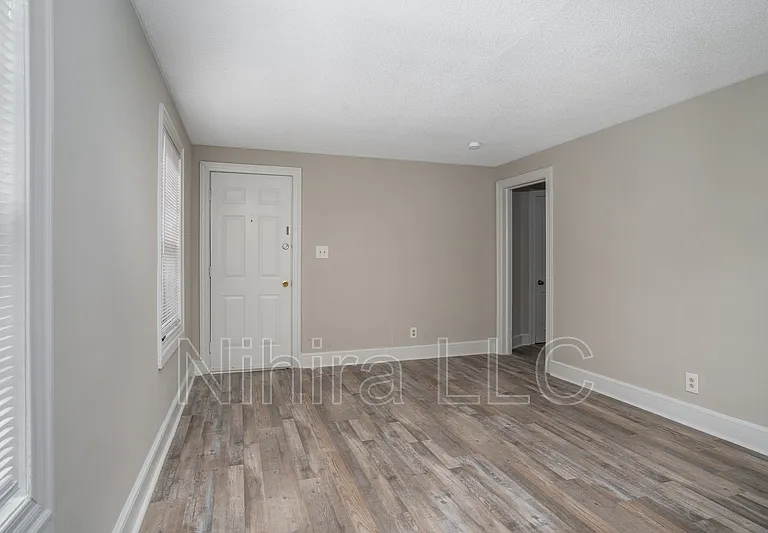 814 Sunset Ave #1 — Photo 17