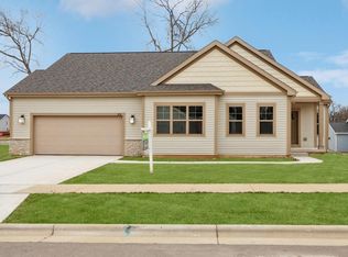 416 Max Kolbe Cir, Cottage Grove, WI 53527