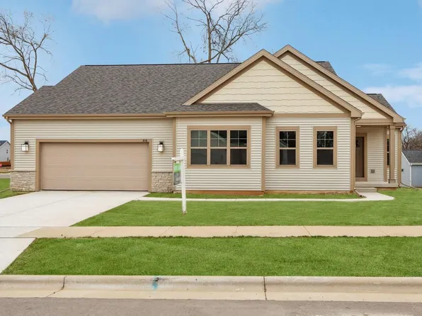 416 Max Kolbe Circle, Cottage Grove, WI 53527