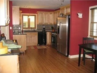 4th image of 1106 W 86th St