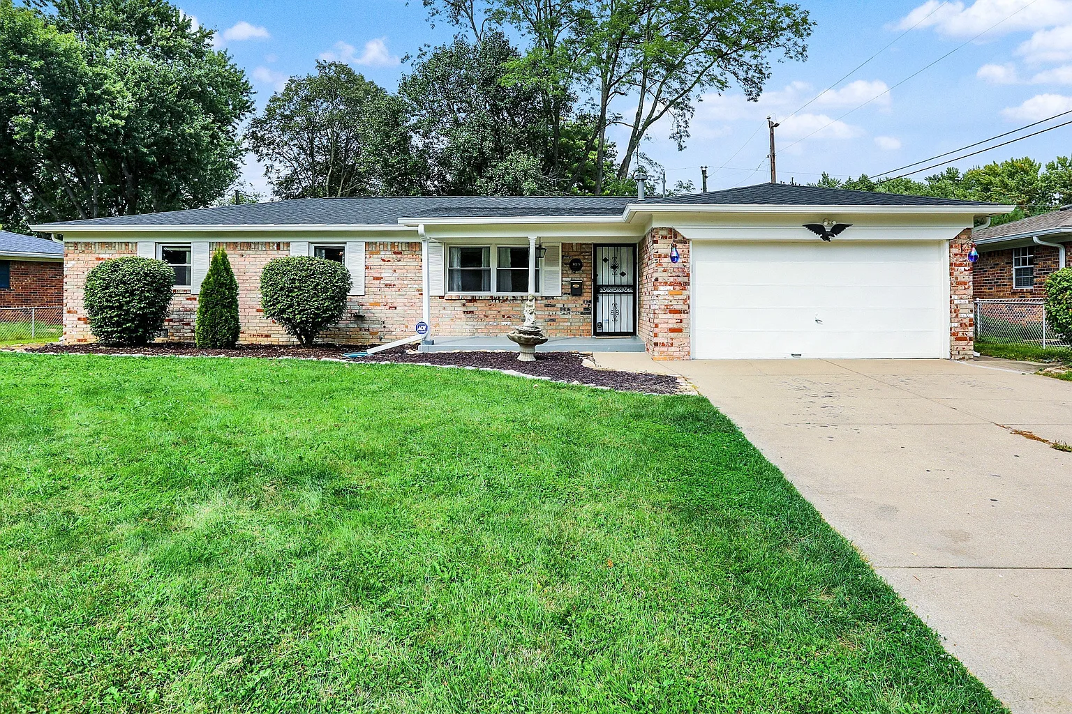 309 Hopkins Rd photo 1
