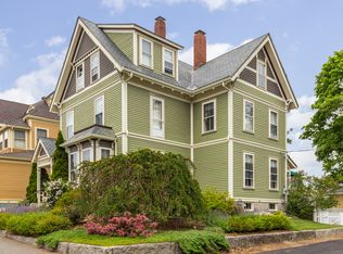 7 Hovey St, Gloucester, MA 01930