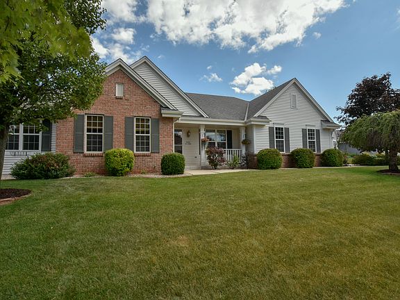 3rd image of W203N17328 Francis Dr