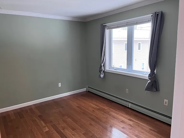 76 Colonial Dr #4 — Photo 9