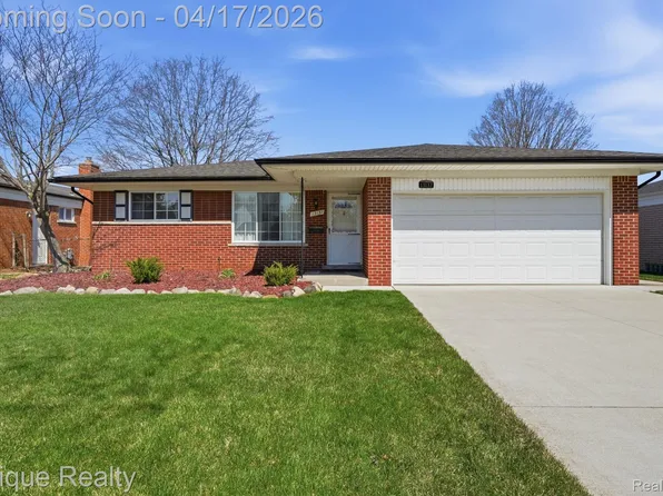 13137 Brierstone Dr, Sterling Heights, MI 48312
