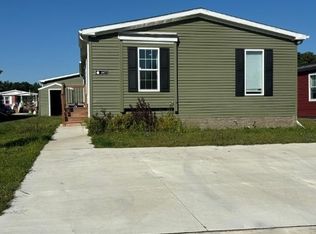 6437 Hamlet Way #470, Fenton, MI 48430