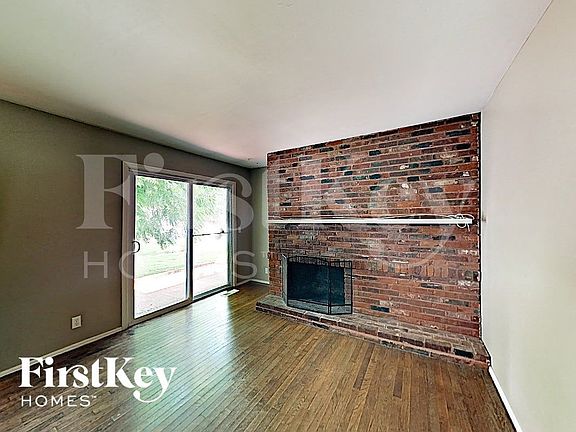 3rd image of 3558 Whispering Woods Dr