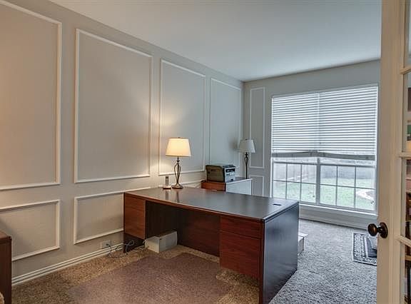 4th image of 2808 Parkhaven Dr