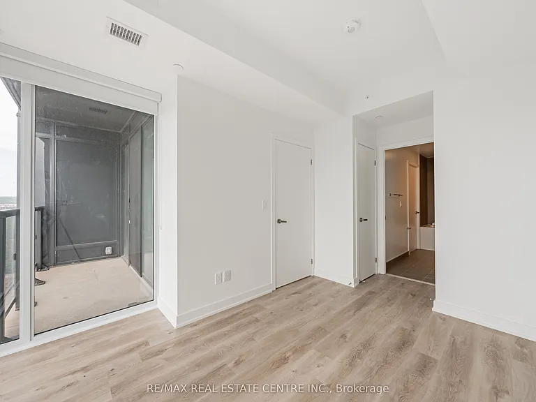 370 Martha St #2107 — Photo 21