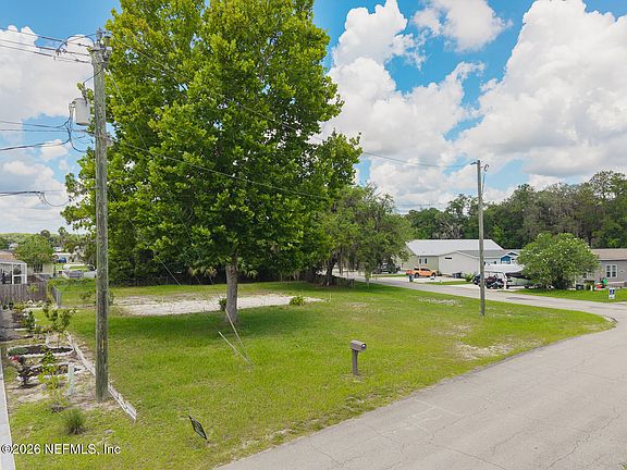 3rd image of 1305 2ND Avenue