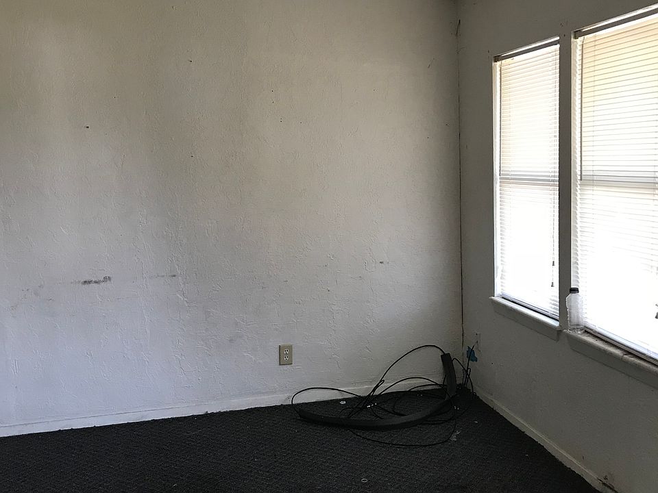 1st image of 2614 NW 26th St