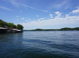 2015 Cherokee Rd, Lake Ozark, MO 65049